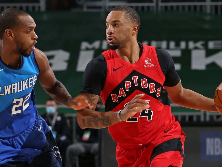 升球队的防 升球队的防