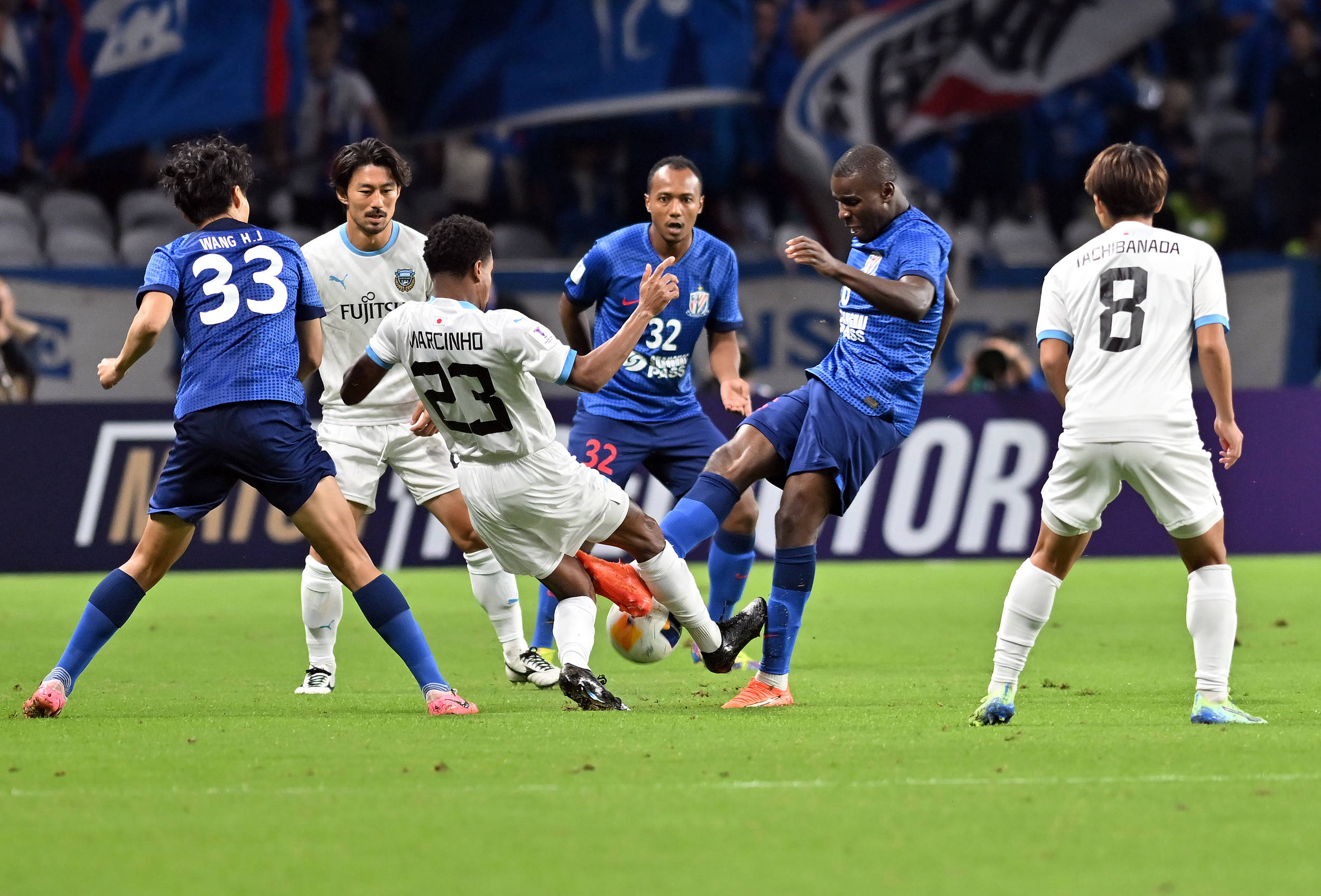 尤其是在球 尤其是在球