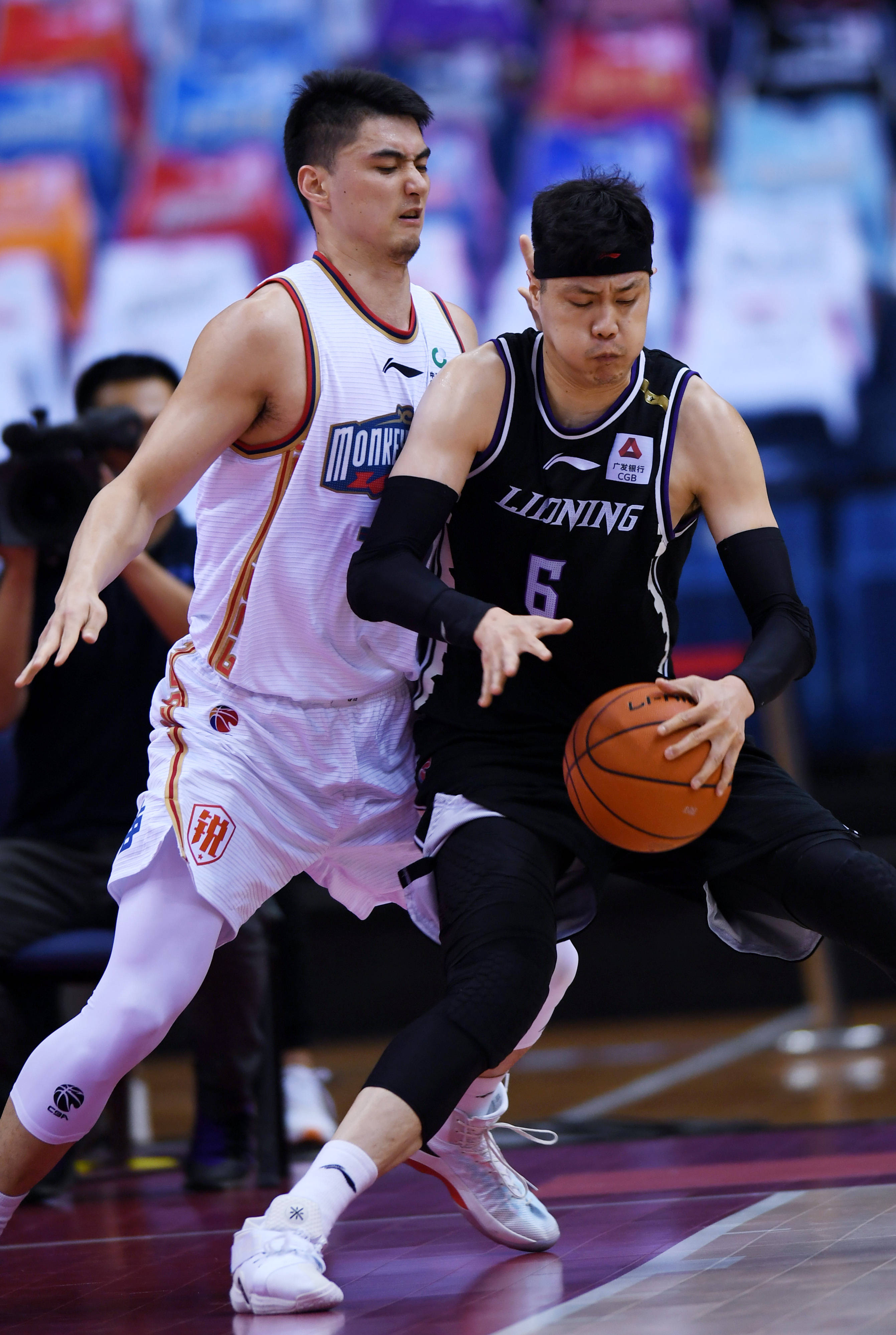 决定性的因 决定性的因