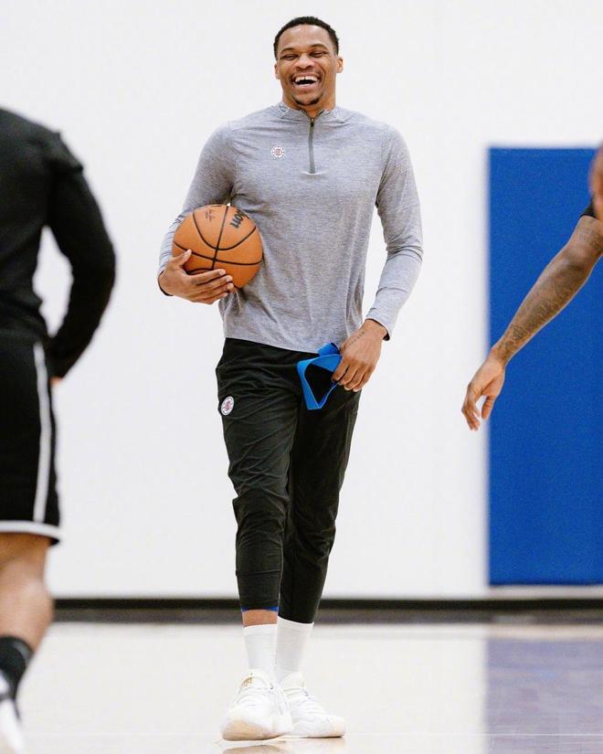 从战术看 从战术看